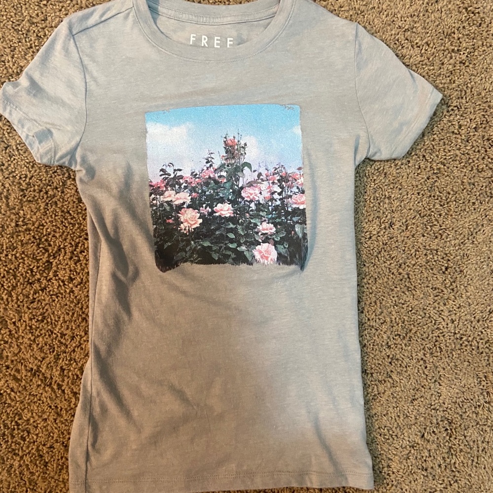 Aeropostale graphic tee